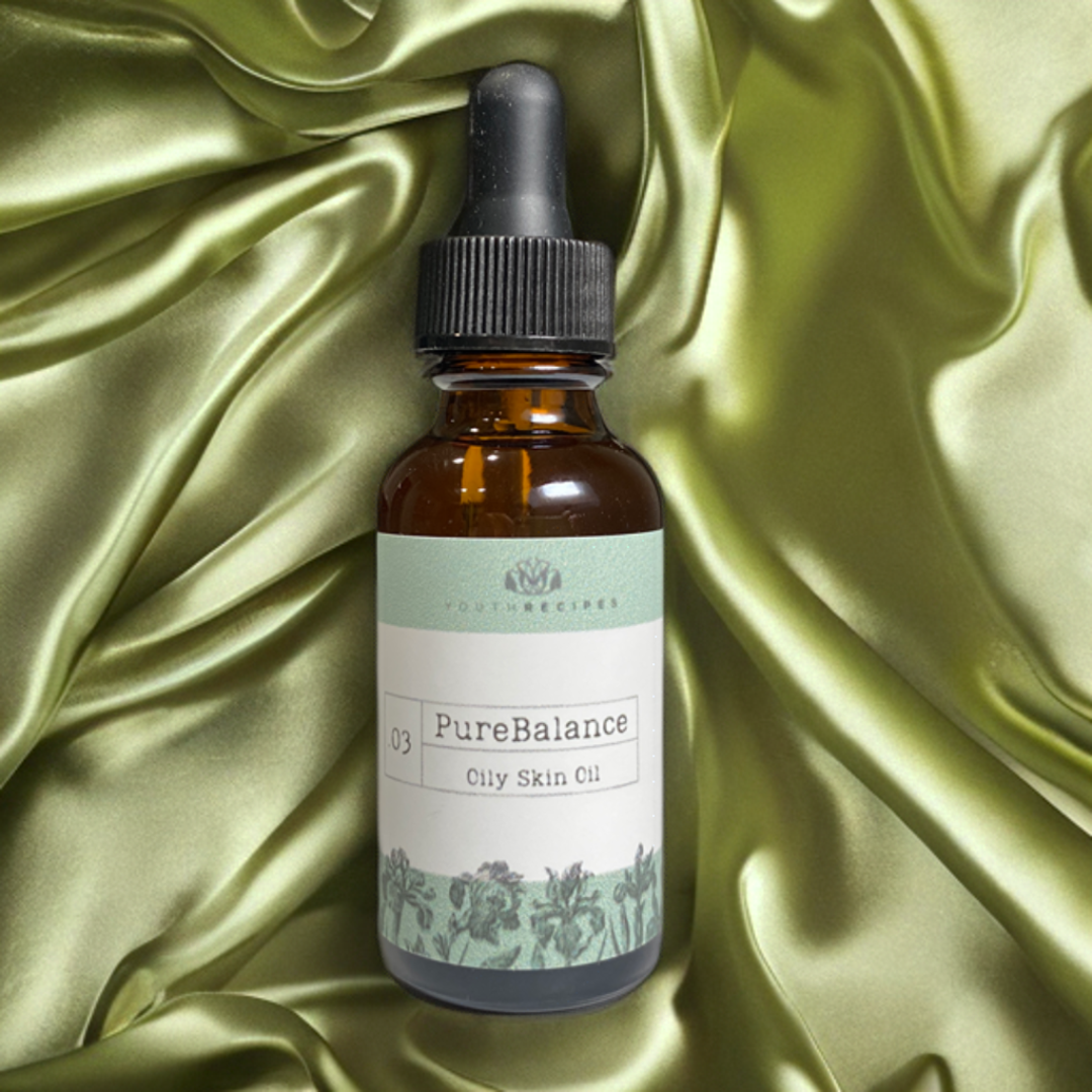 Yarrow, a key ingredient in Pure Balance Facial Oil, is renowned for its ability to reduce inflammation and is a must-try for those with oily or combination skin. Pomegranate Oil brings skin-tightening properties to help improve the appearance of sagging skin.